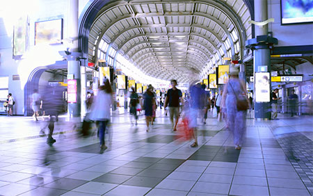 品川駅「新幹線や飛行機で移動する出張族には最高の駅！」